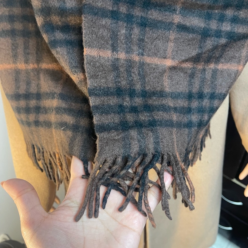 authentic vintage Burberry nova check cashmere scarf (P995) - Picture 6 of 9